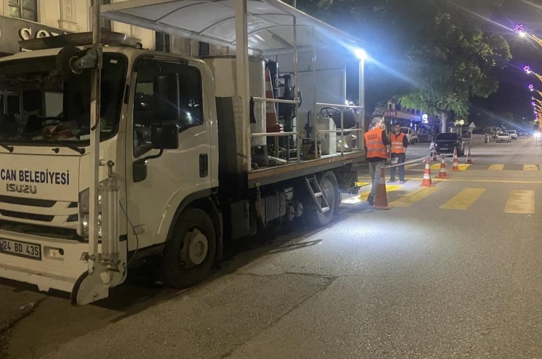 Erzincan’da yaya geçitleri yenileniyor