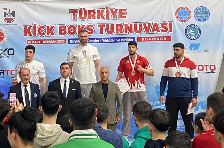 Erzincanlı sporcu Türkiye üçüncüsü oldu
