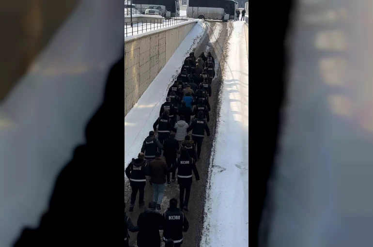 Erzurum merkezli 5 ilde usulsüz kredi operasyonu: 38 şüpheli yakalandı