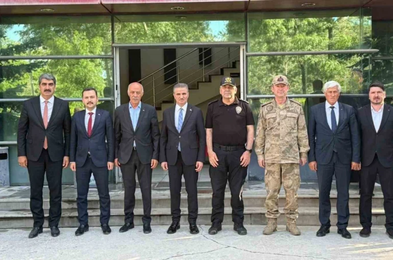 Erzurum protokolünden Aşkale Çimento’ya ziyaret