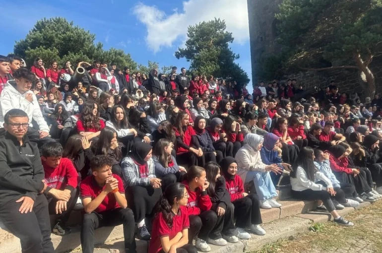 Erzurum tarihin izinde, ecdada vefa ile geleceğe yürüyor