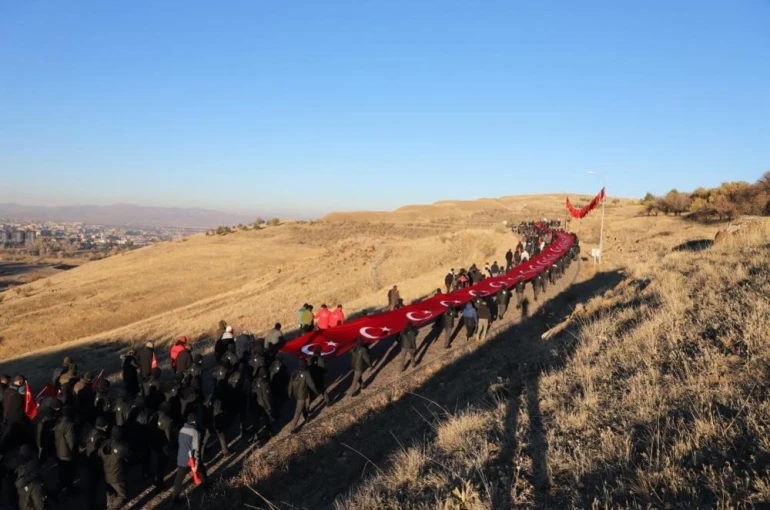 Erzurum tarihine yürüyor