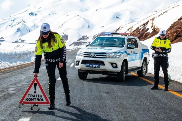 Erzurum Valiliği’nden kış mevsimi trafik tedbirleri