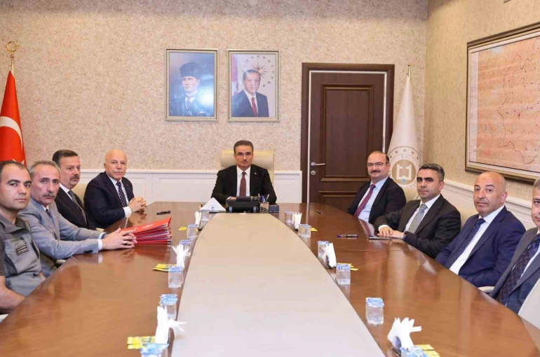 Erzurum’da sahipsiz hayvanlar için tarihî iş birliği