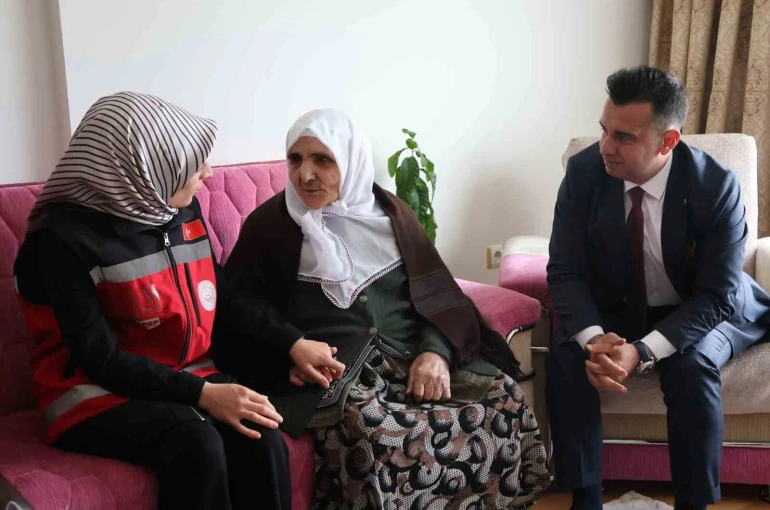 Erzurum’da şehit annesine anlamlı bayram hediyesi 