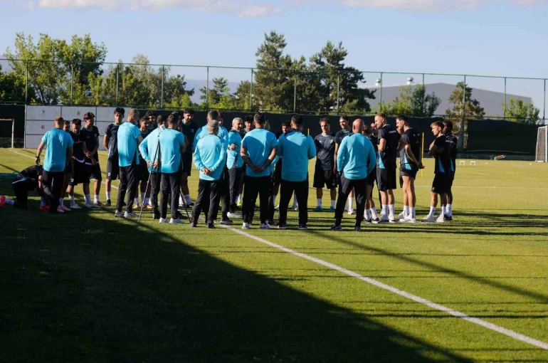 Erzurumspor, ikinci etap kampına başlıyor