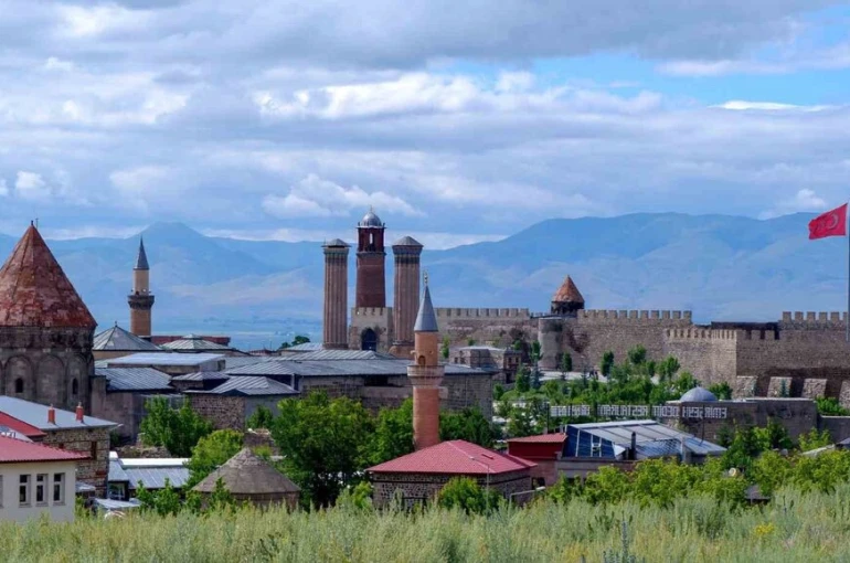 Erzurum’un yükselişini başlatan emir