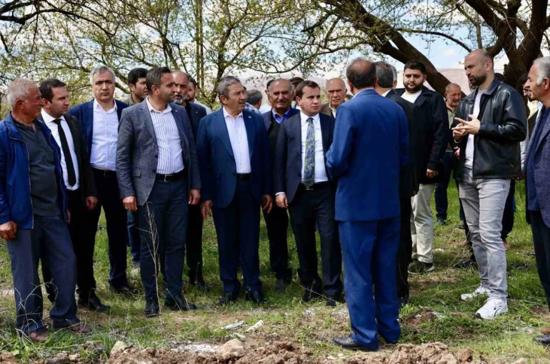 Esenbey’de 45 mahalleye hizmet verecek sağlık ocağında ilk kazma vuruldu