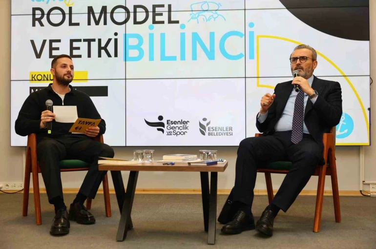 Esenler Belediyesi tarafından "Rol Model ve Etki Bilinci" atölyesi düzenlendi