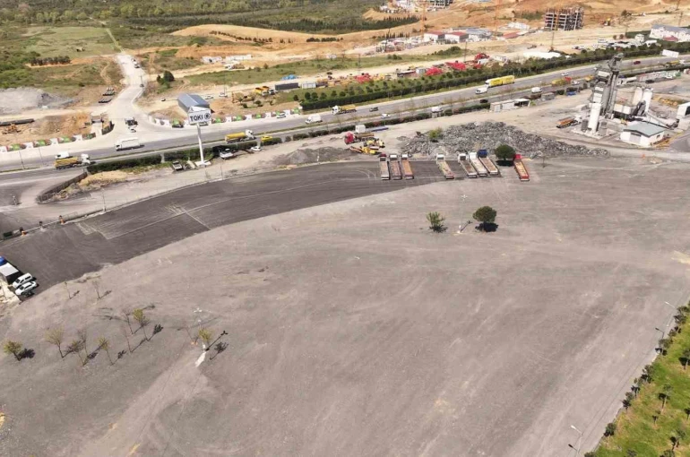 Esenler’de büyük araçlara özel otopark hizmete açıldı