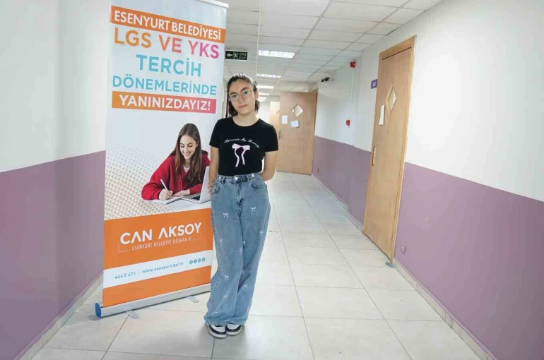 Esenyurt Belediyesi Sürekli Eğitim Merkezi öğrencilerinden üstün başarı
