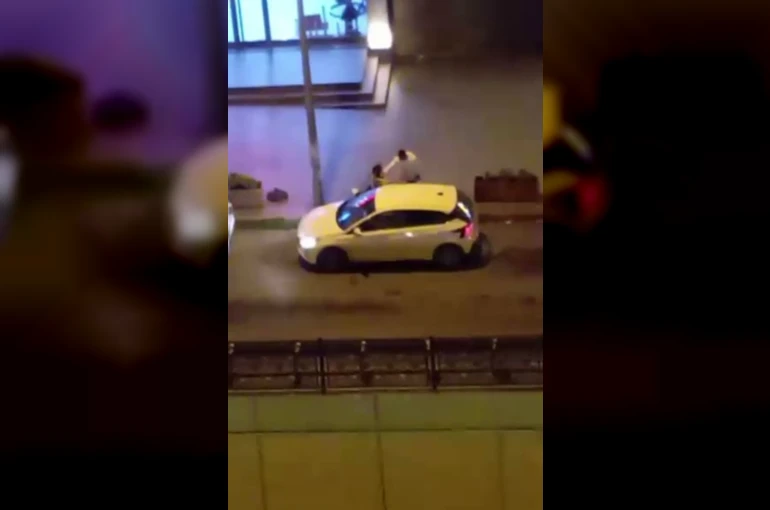 Esenyurt’ta bir adam, bir kadını darbederek zorla araca bindirdi