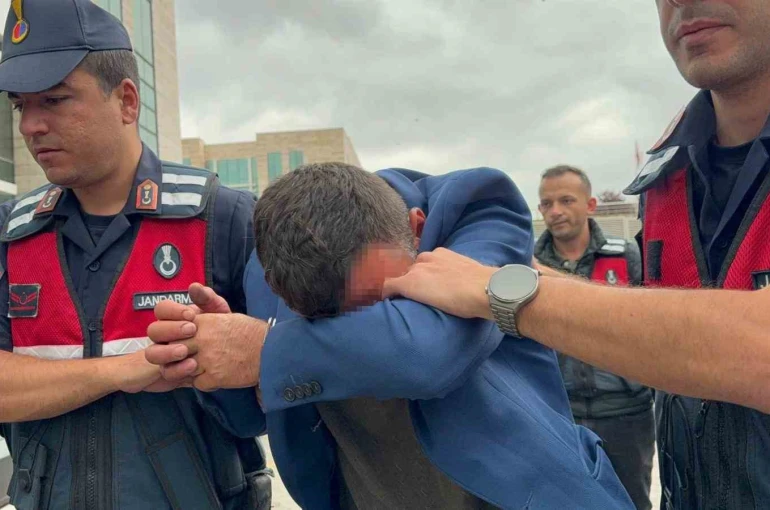 Eşini boğup kahve kupasıyla yüzünü parçalayan koca hakkında ağırlaştırılmış müebbet talebi