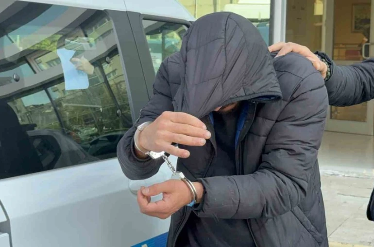Eşinin kaburgalarını kıran koca tutuklandı
