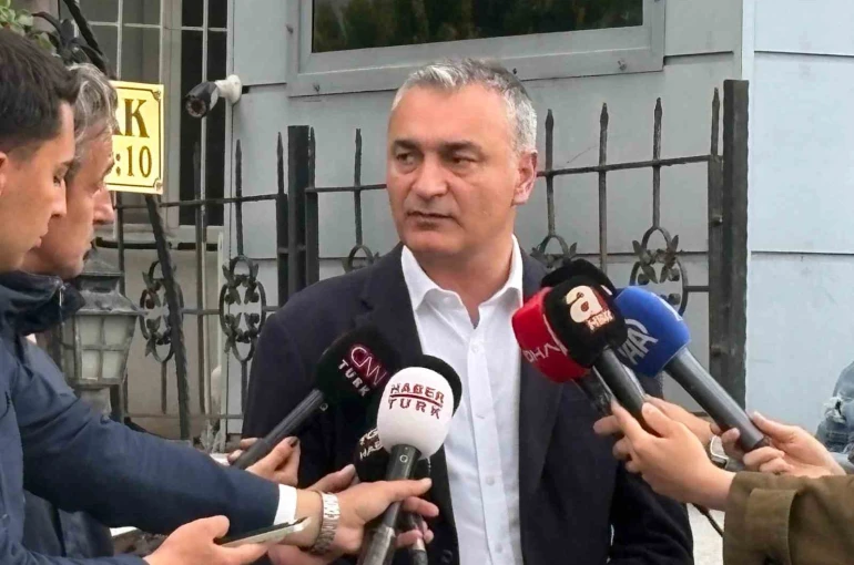 Eski CHP Milletvekili Müslüm Sarı: "Partinin içi çok harap, gerçekten çok üzücü"