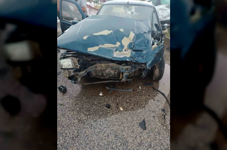 Eskişehir-Afyonkarahisar yolunda feci kaza: 2’si ağır 4 yaralı