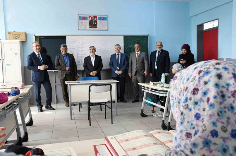 Eskişehir Kız Anadolu İmam Hatip Lisesi’ne ziyaret