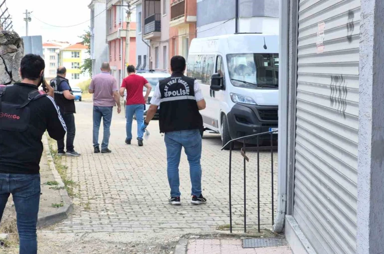 Eskişehir’de 17 yaşındaki çocuk, bir kişiyi pompalı tüfekle vurdu