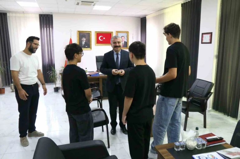 Eskişehir’de çocuk evleri sitesi sakinlerinden anlamlı aşure etkinliği
