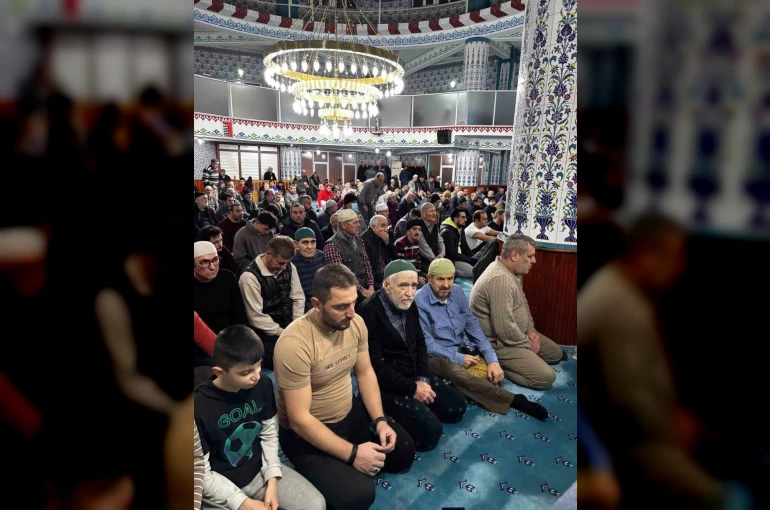 Eskişehir’de Enderun usulü teravih coşkusu