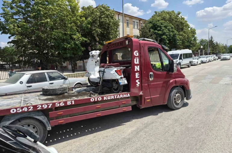 Eskişehir’de hatalı U dönüşü kazaya sebep oldu: 1 yaralı