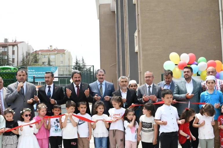 Eskişehir’de Kur’an kursu öğrencileri yeni spor tesislerine kavuştu