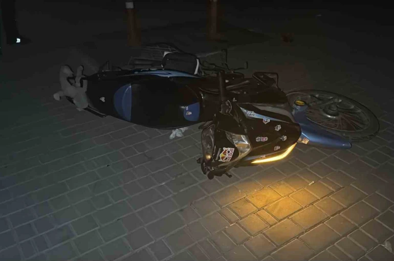 Eskişehir’de polisten kaçan motosikletli kaza yaptı