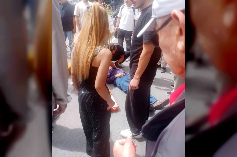 Eskişehir’de yaşı küçük motosikletlinin çarptığı yaya yaralandı