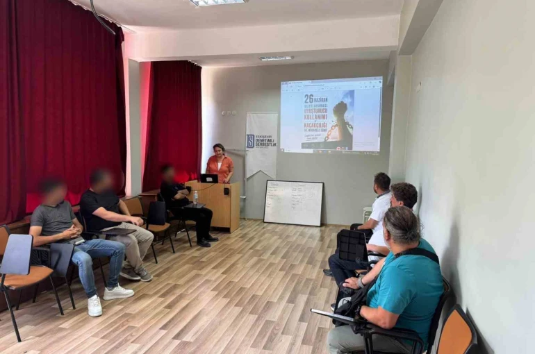 Eskişehir’de yükümlülere ’Uyuşturucuyla Mücadele’ semineri verildi