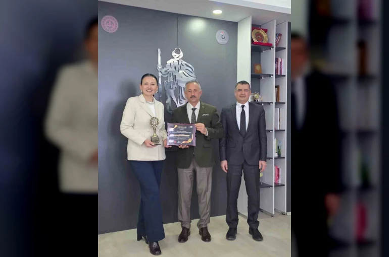 Eskişehir’deki öğretmene ’2026 Yılının Yenilikçi Öğretmeni’ ödülü