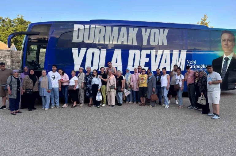 Eskişehirli özel çocuklar, aileleri ile Nebi Hatipoğlu’nun kültür turlarıyla Mersin’e uğurlandı