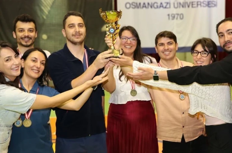 ESOGÜ Personel Turnuvasında kupalar sahiplerini buldu