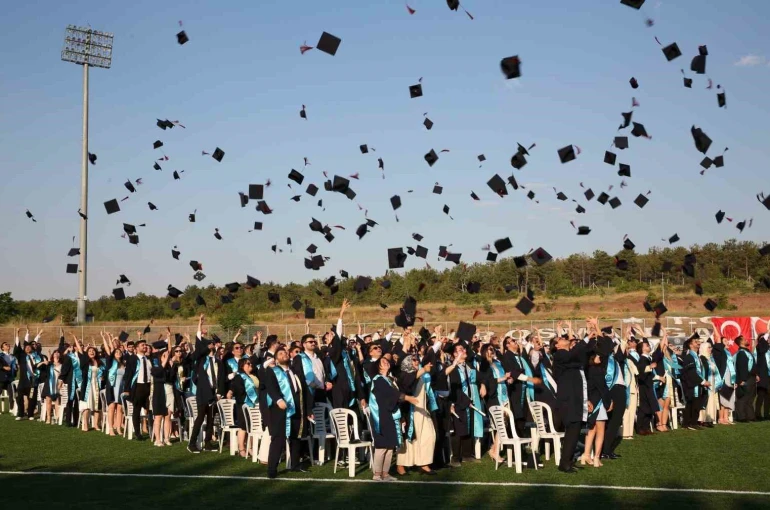 ESOGÜ Tıp Fakültesi 2026 mezunlarını verdi