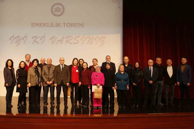 ESOGÜ’de ’İdari Personele Emeklilik Töreni’