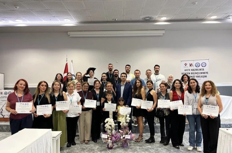 ESOGÜ’den afete hazırlıkta büyük adım: 15 ilden 26 öğretmen eğitimini tamamladı