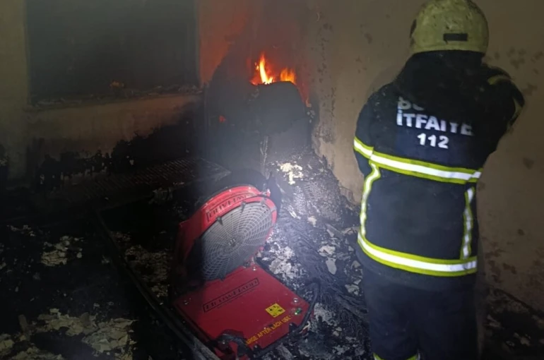 Evde çıkan yangında 1 kişi dumandan etkilendi