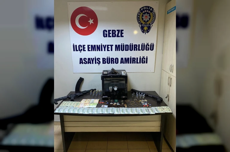 Evden çelik kasa hırsızlığı: 5 şüpheliden 4’ü gözaltında