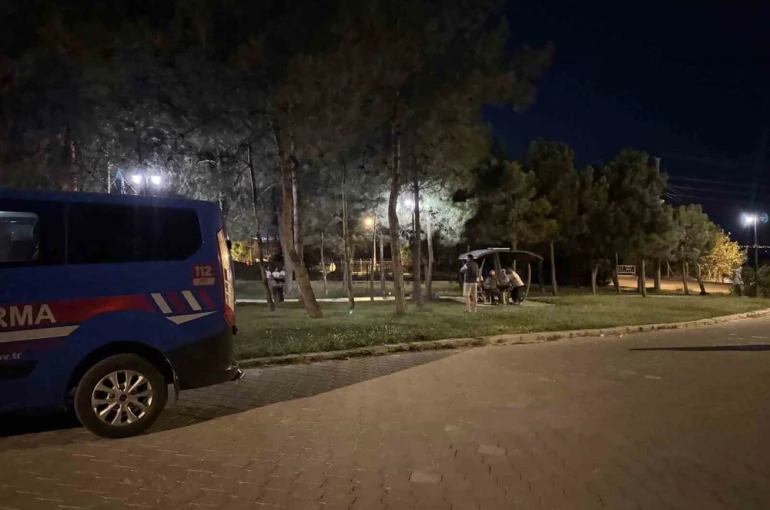 Eve giderken dengesini kaybedip düşen yaşlı adam hayatını kaybetti