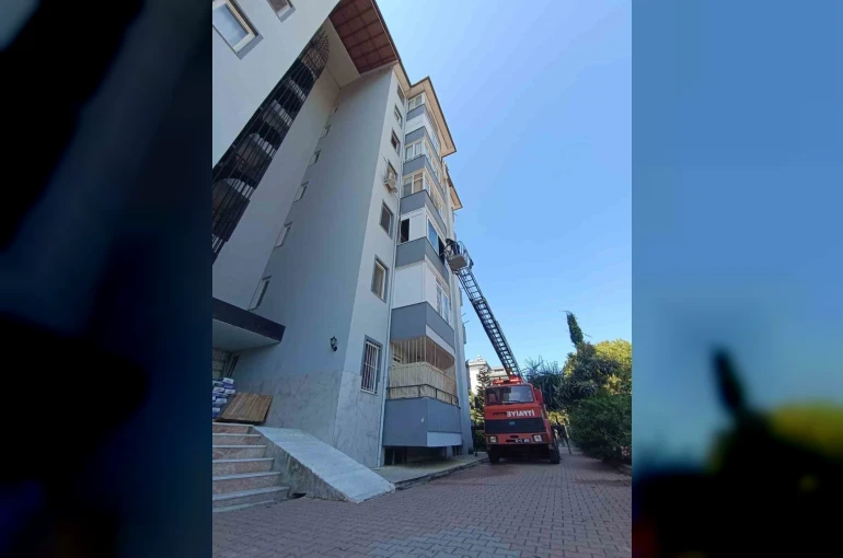 Evin mutfağında çıkan yangın söndürüldü