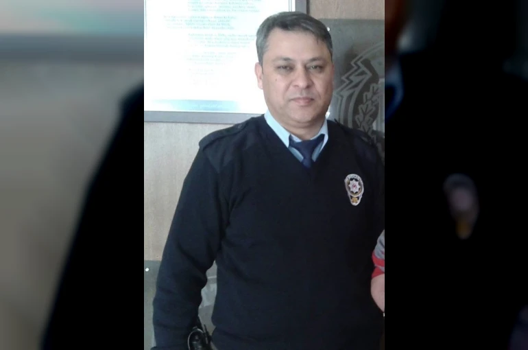 Evinde kalp krizi geçiren polis memuru hayatını kaybetti