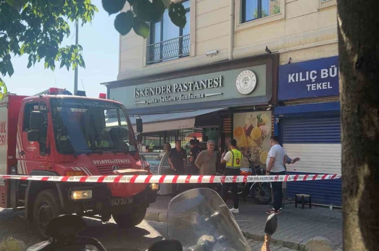 Eyüpsultan’da pastanede doğal gaz kaçağı: 5 işçi hastaneye kaldırıldı
