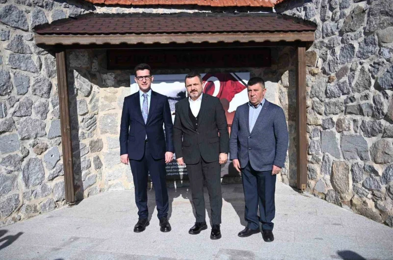 Ezineli Yahya Çavuş’un hiperrealist heykeli müzede sergilenmeye başlandı