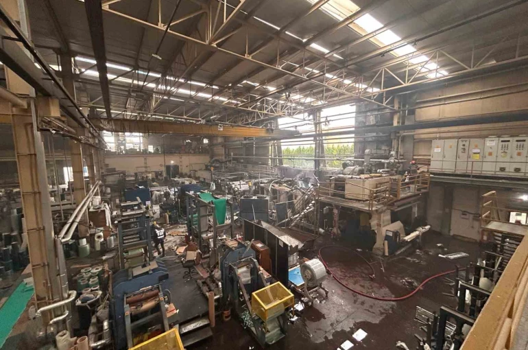Fabrikanın buhar kazanı patladı, ortalık savaş alanına döndü: 1’i ağır 8 yaralı