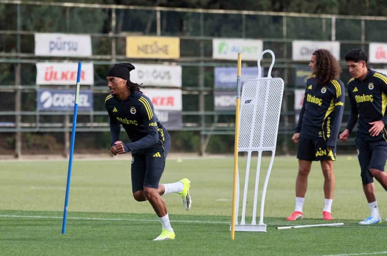 Fenerbahçe, Başakşehir maçı hazırlıklarını tamamladı