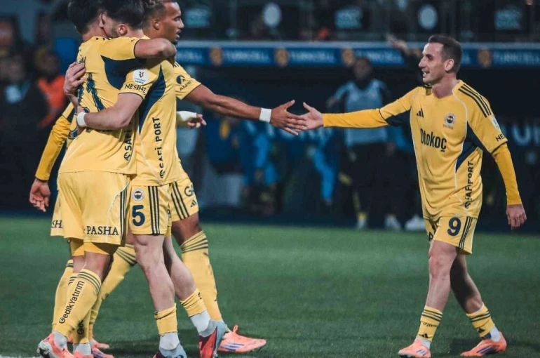 Fenerbahçe, galibiyet serisini 5 maça çıkardı