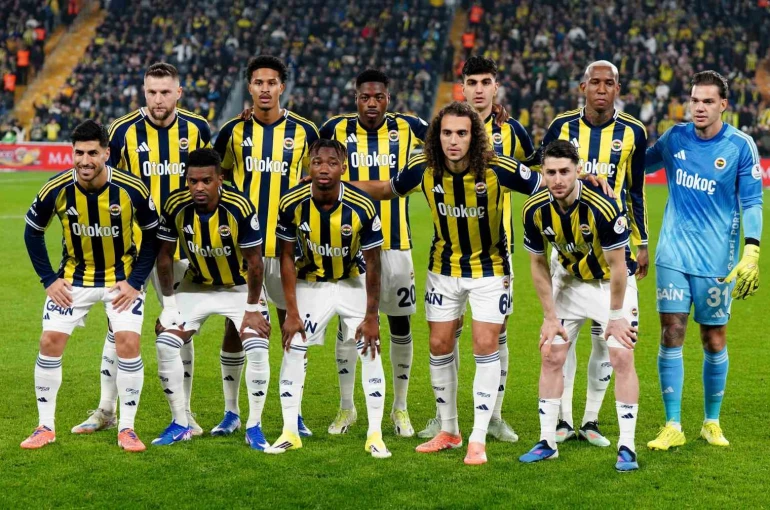 Fenerbahçe ile Galatasaray arasındaki puan farkı 3’e çıktı