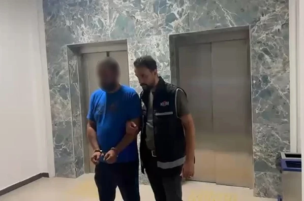 Fenerbahçe otobüsüne yönelik silahlı saldırı soruşturmasında 5 şüpheliye operasyon