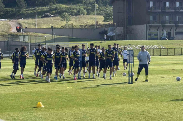 Fenerbahçe, Topuk Yaylası’nda çalışmalarını sürdürüyor