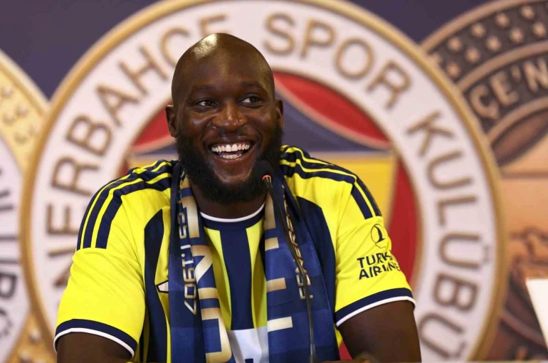 Fenerbahçe’de Romelu Lukaku için imza töreni düzenlendi