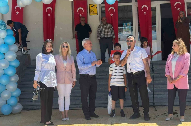 Fevziefendi İlkokulu öğrencilerinden yıl sonu şenliği